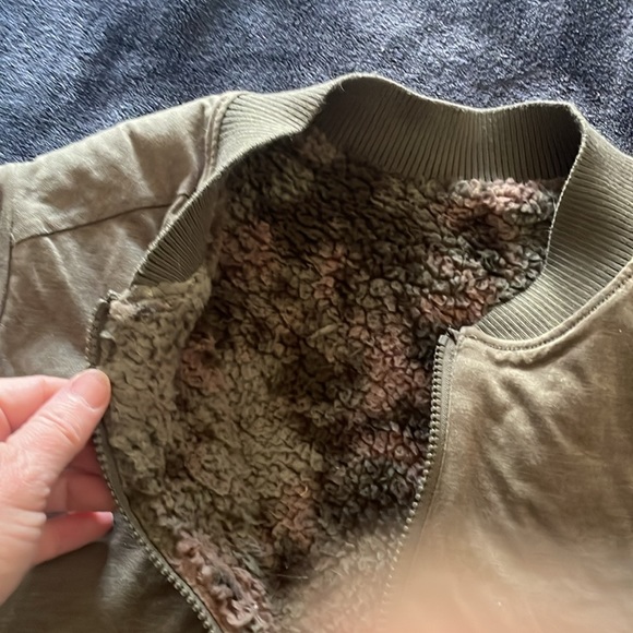 Bomber jacket - Picture 3 of 3